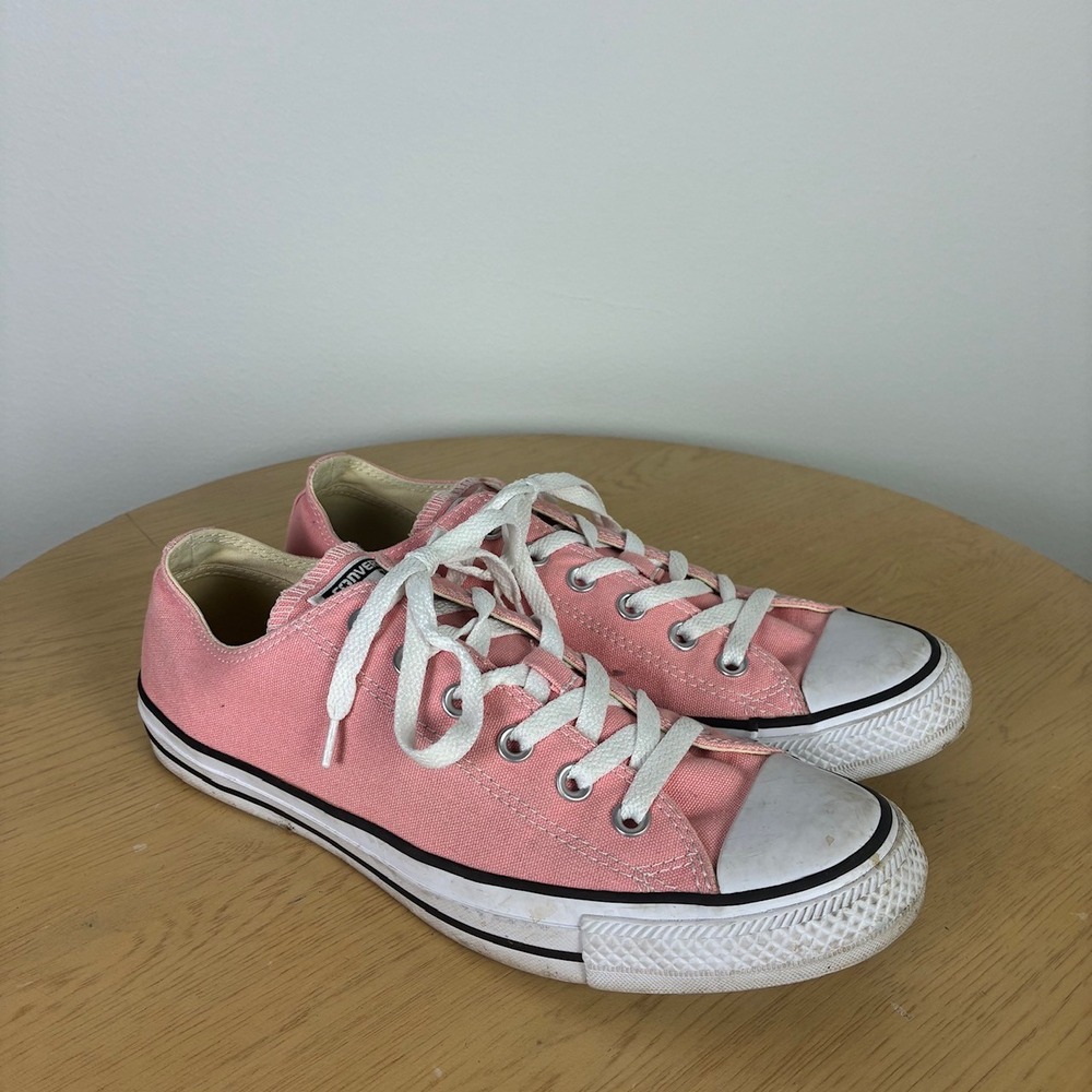 Converse Chuck Taylor All Star Low Top Pink Canvas Sneakers Women's 10 Retro